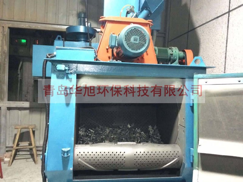 Q326履帶式拋丸機使用現(xiàn)場